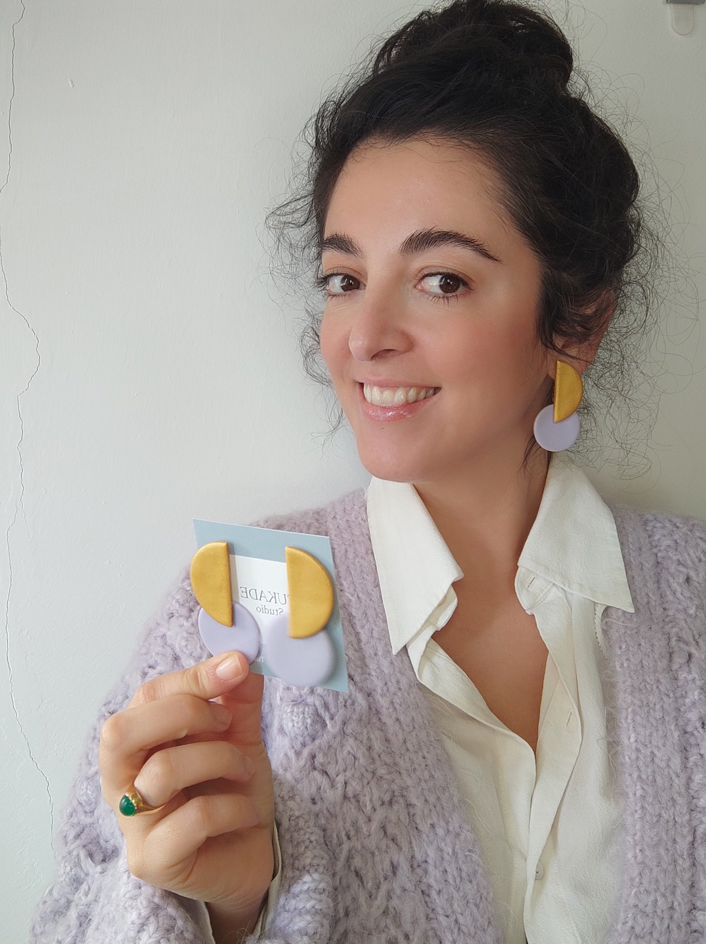 GRETA big lila y ocre-dorado.