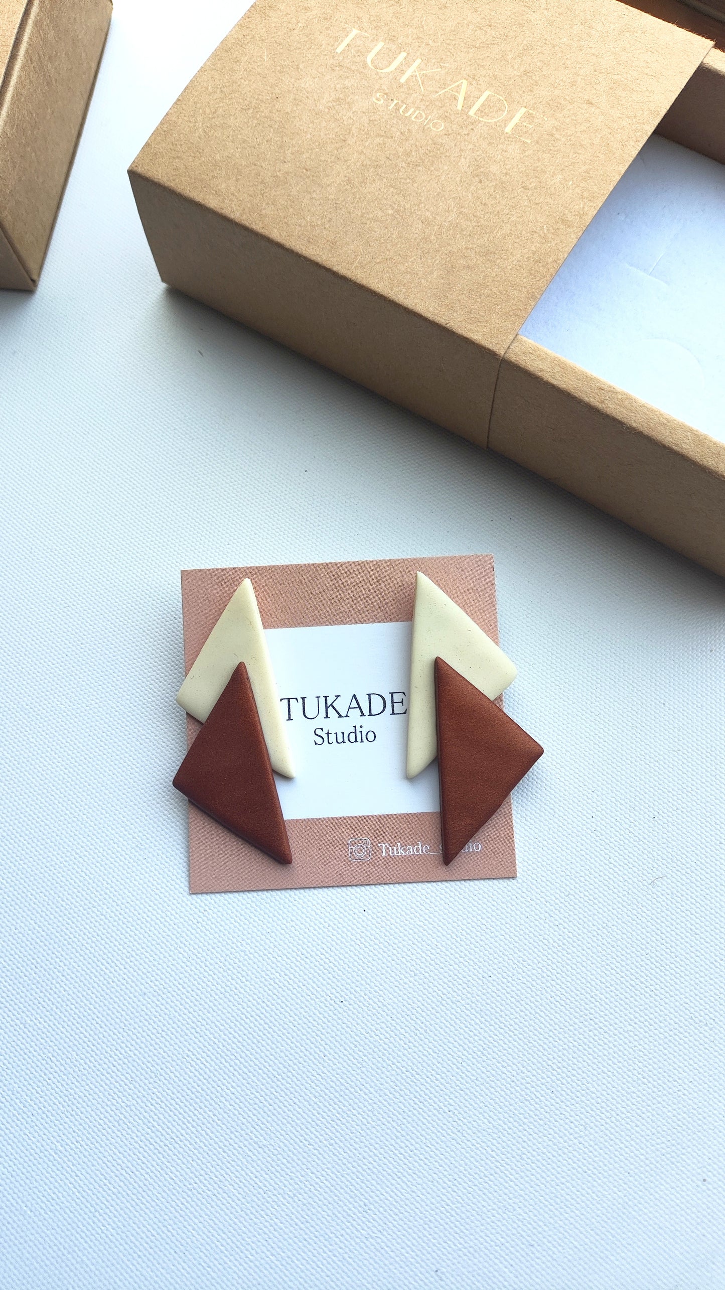 IVETTE chocolate y crudo