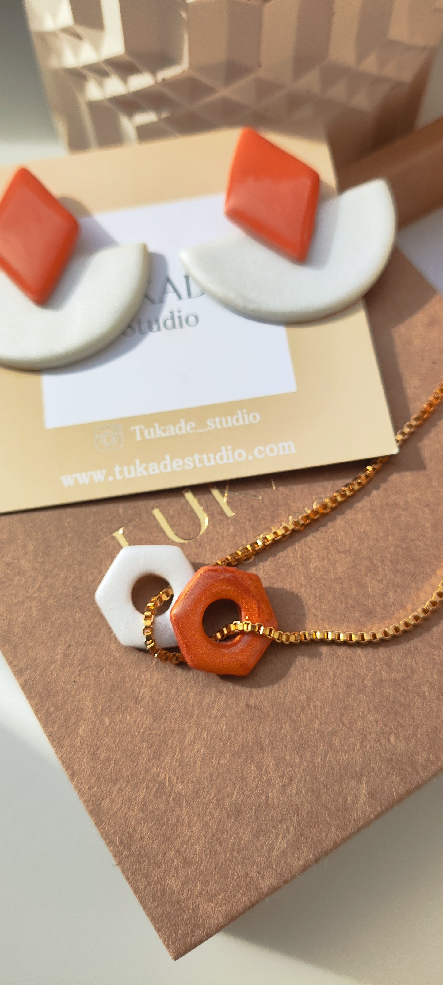 Pack pendientes DOROTEA perla y collar GILDA cobre y perla