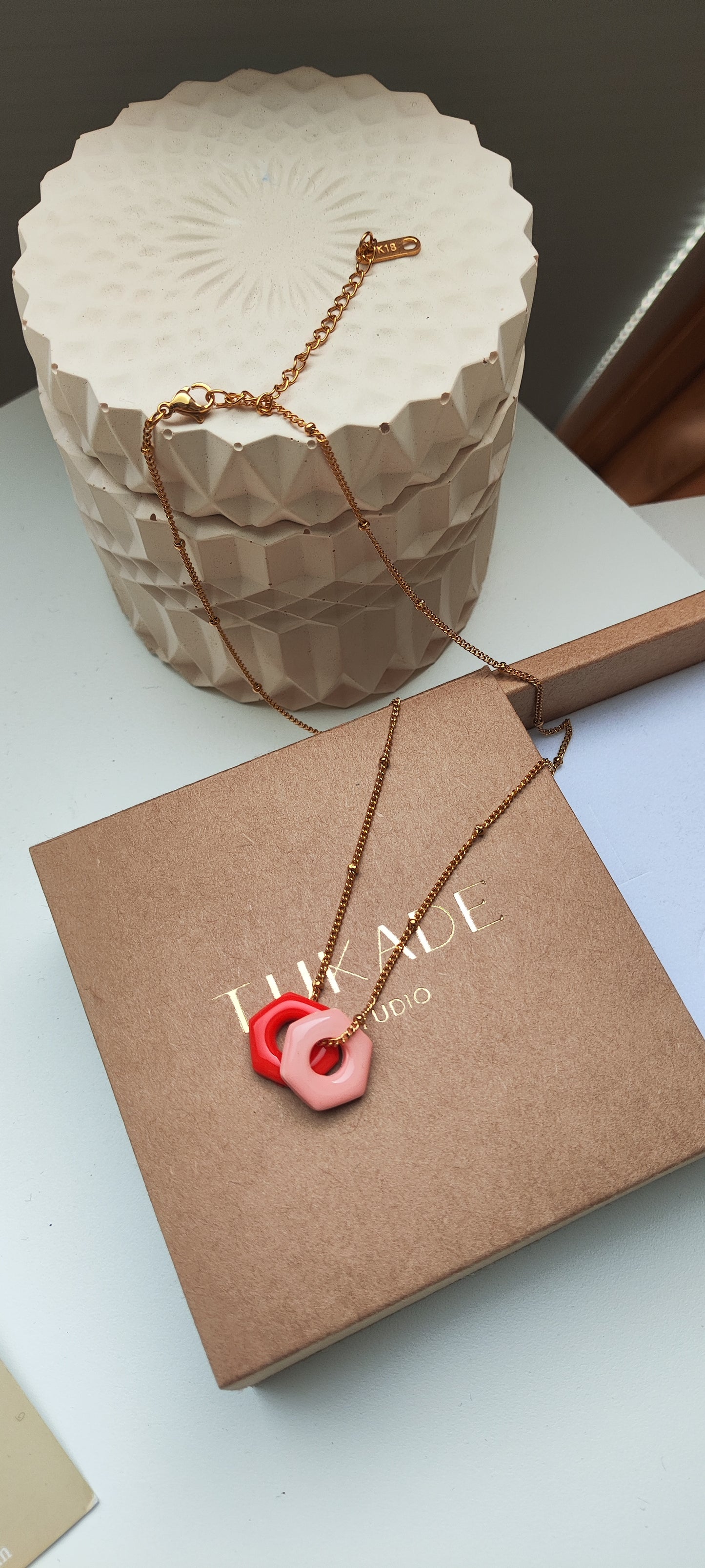 Collar GILDA rojo amapola y rosa