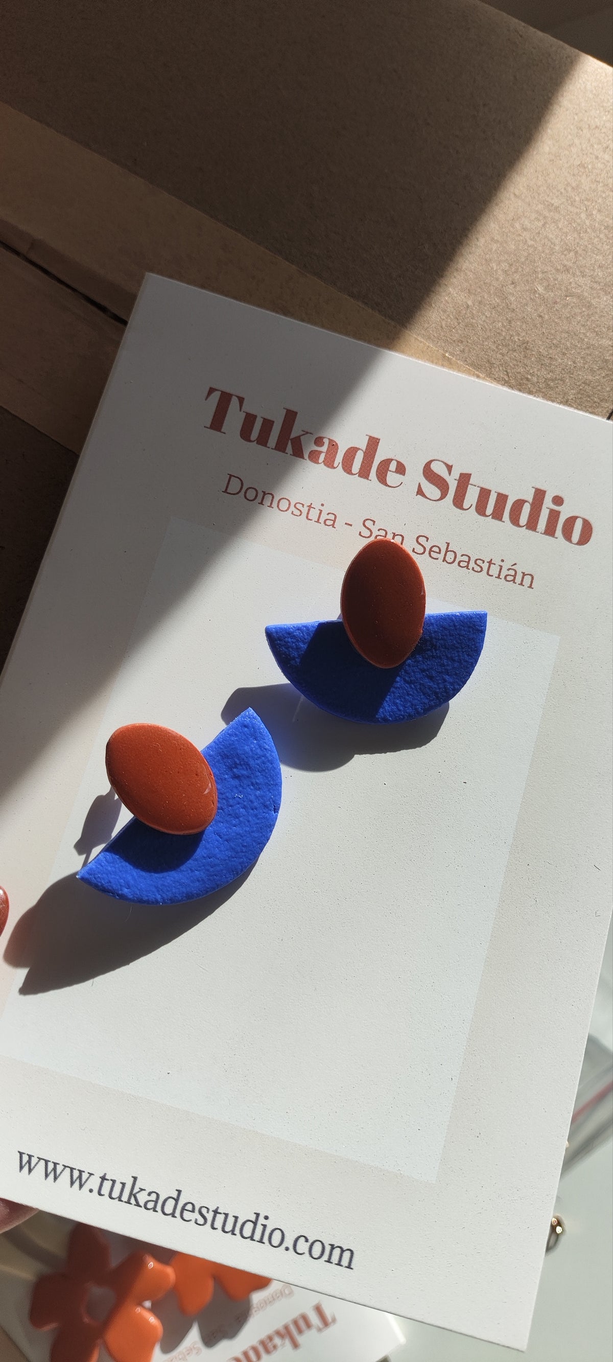 DOROTEA azul intenso y terracota