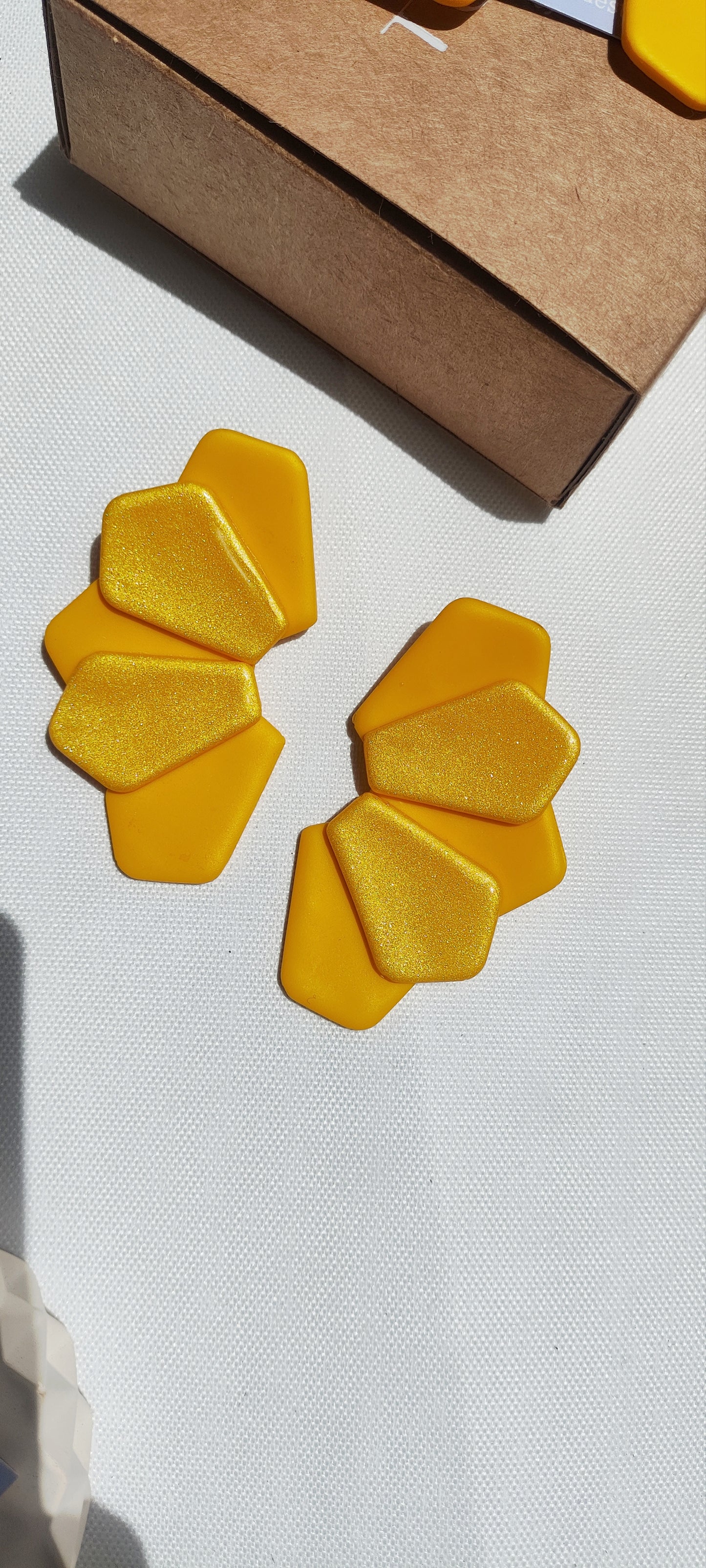 CASIOPEA amarillo intenso
