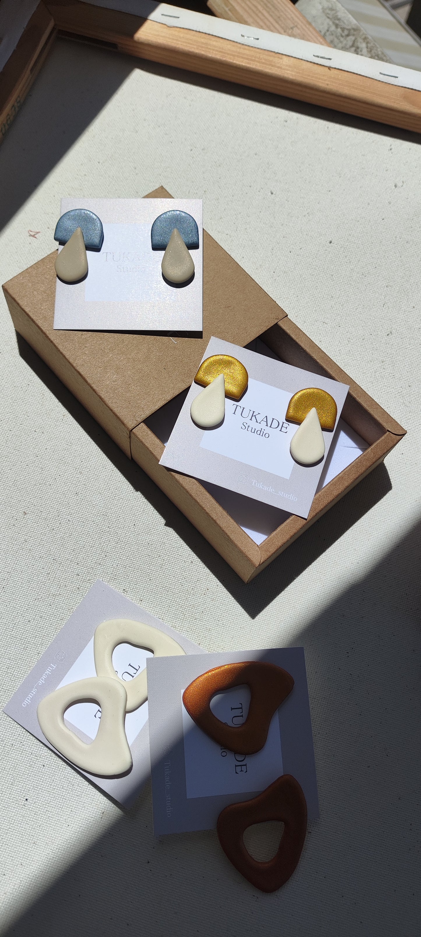 BRUNA beige y gris azulado o ocre y crudo
