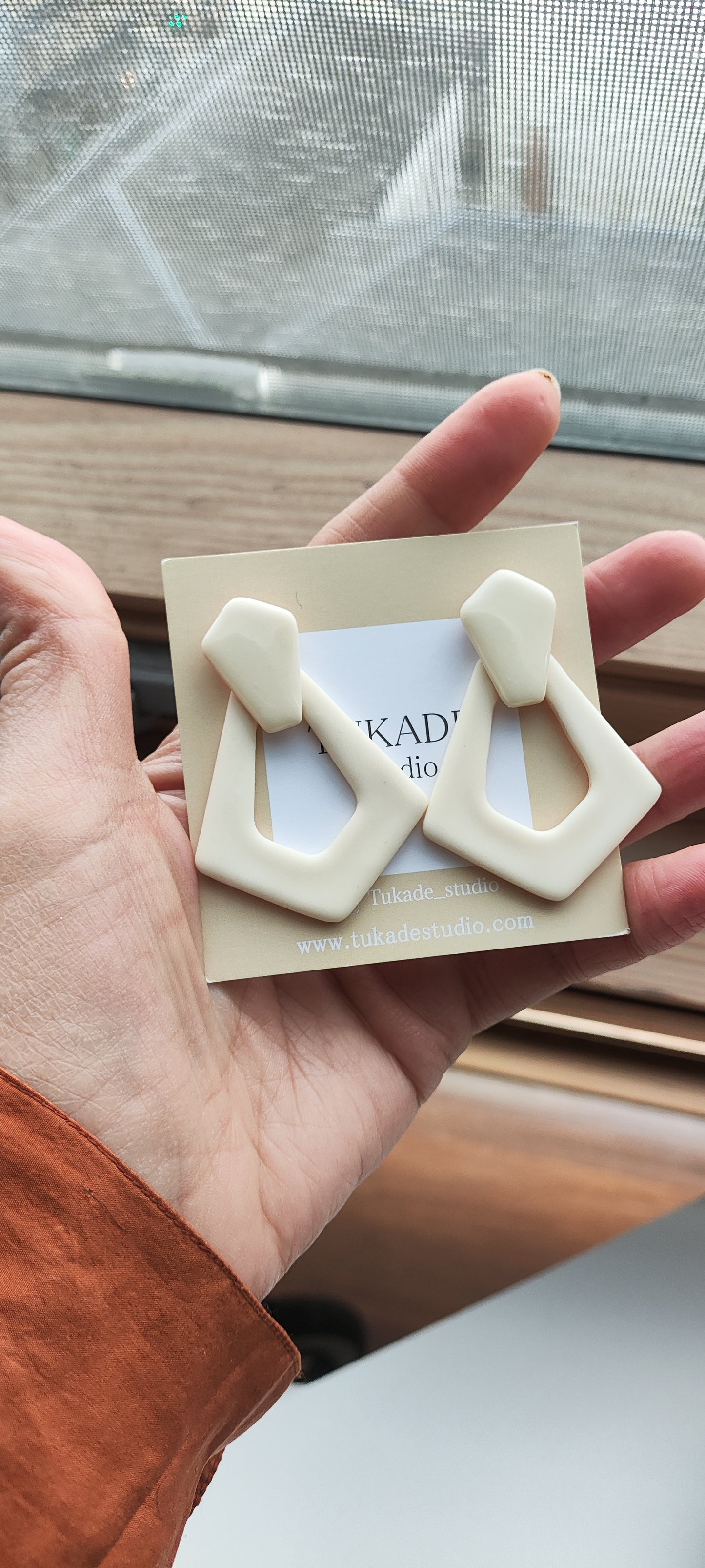 OTILIA regular crudo