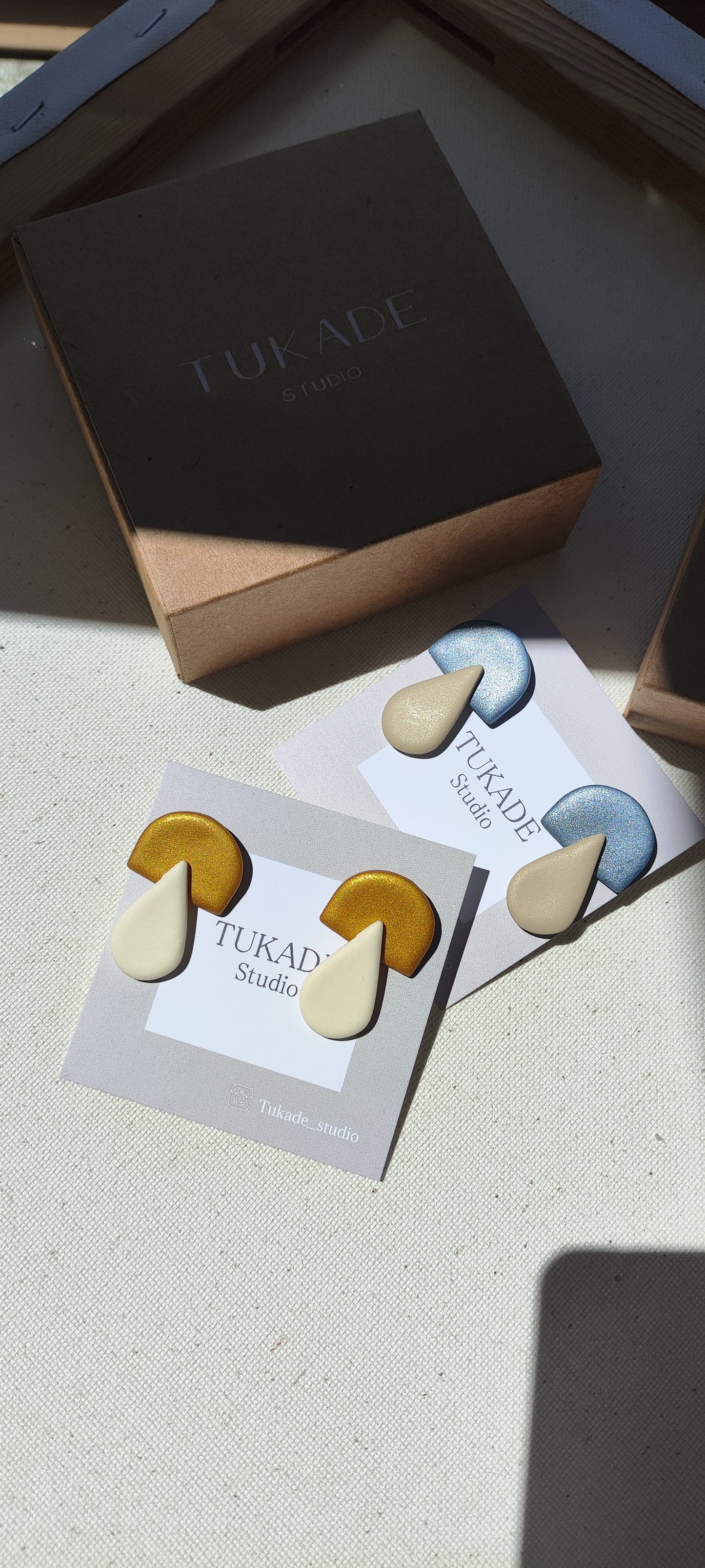 BRUNA beige y gris azulado o ocre y crudo