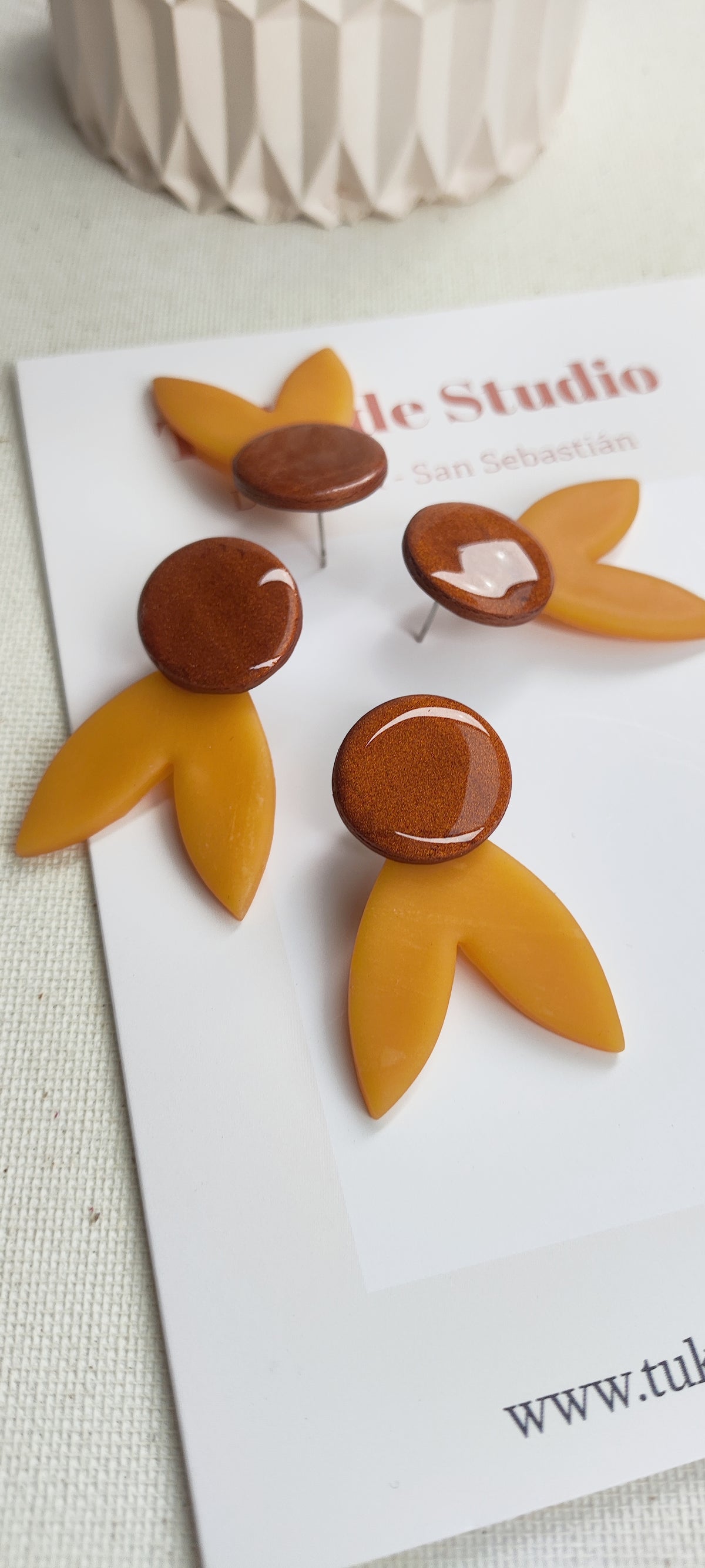 LUPE caramelo y chocolate.
