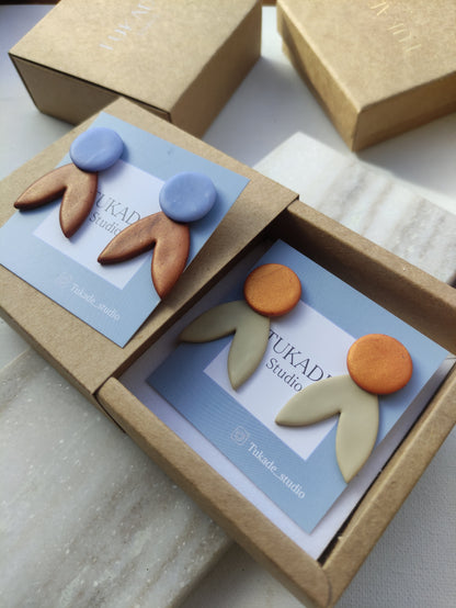 LUPE chocolate y azul