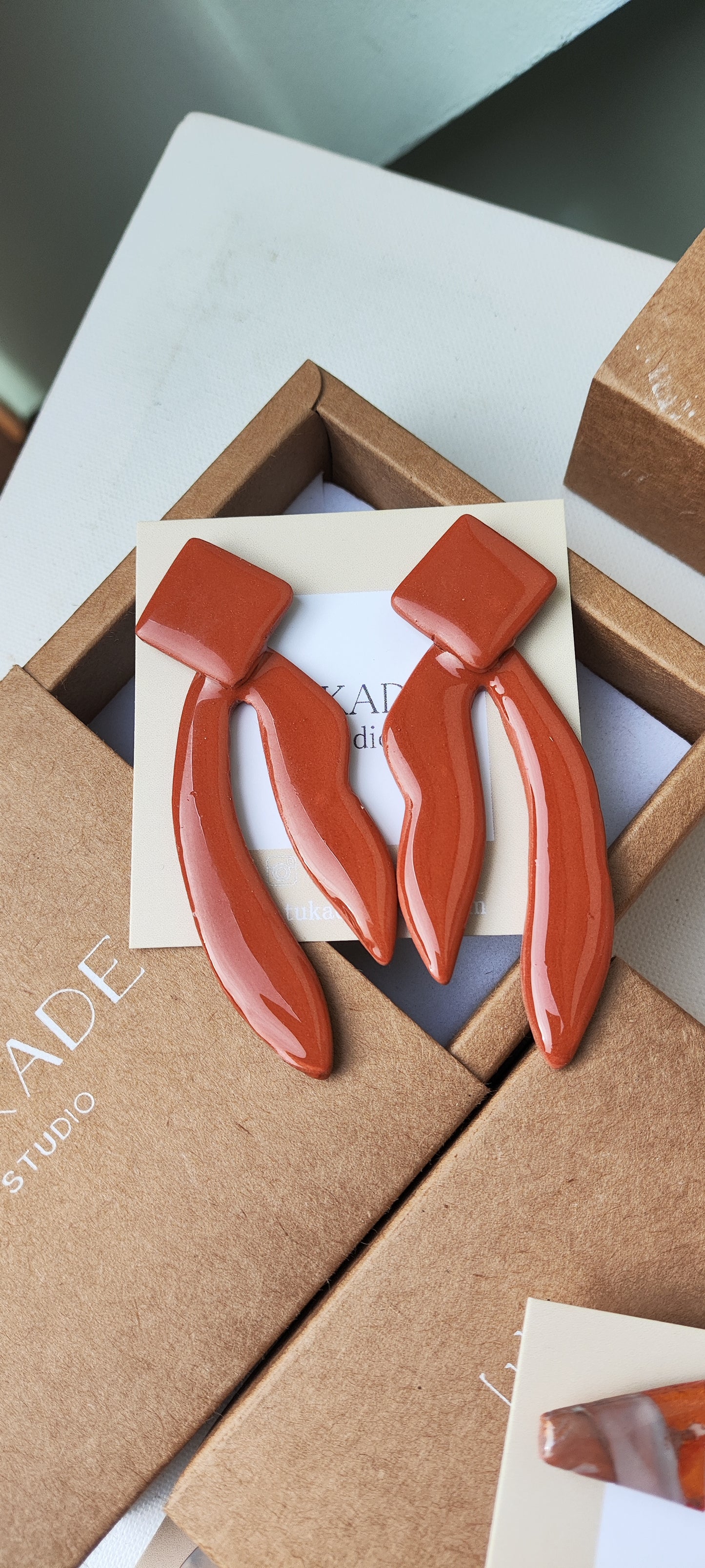 TIMOTEA maxi terracotta brillo