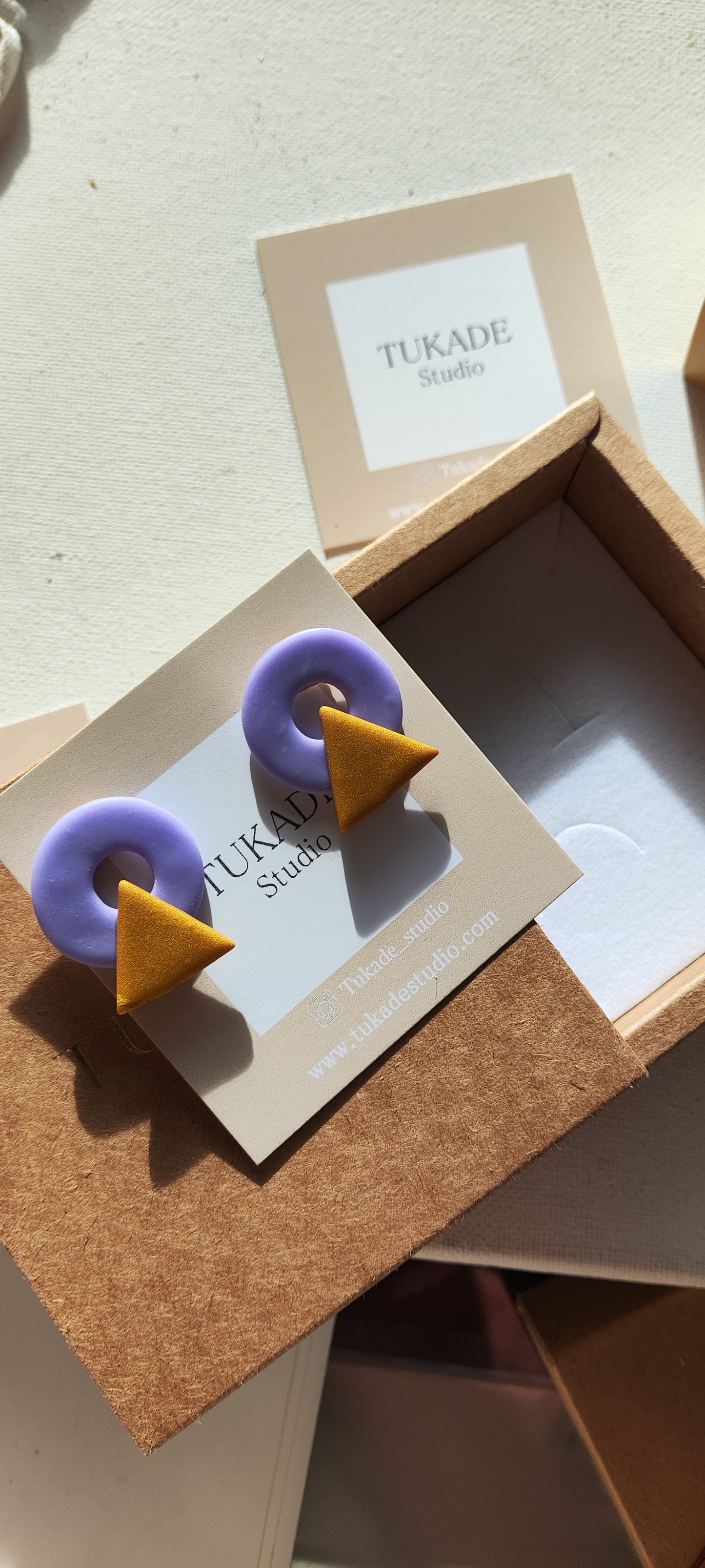 AGNES mini lila y ocre metalizado.