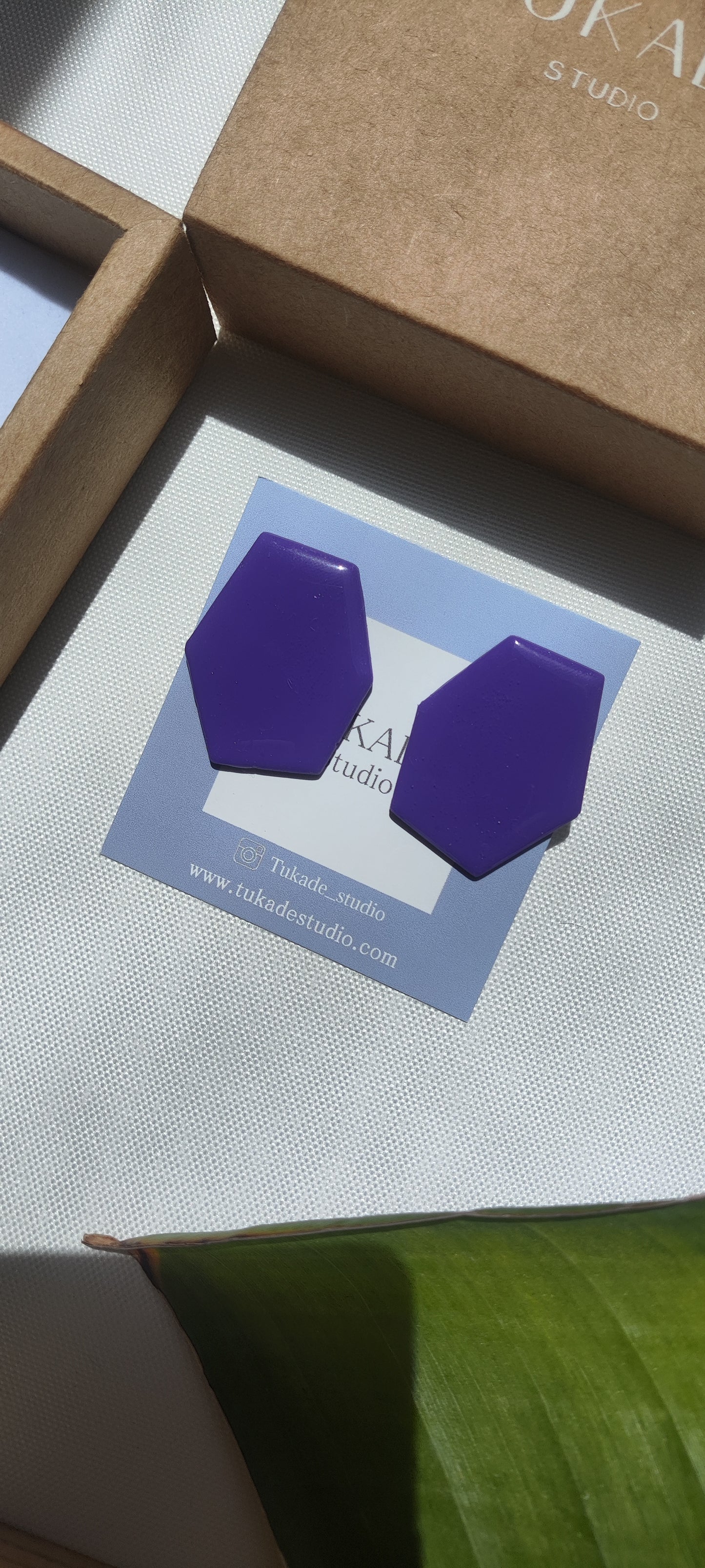 ONNA morado violeta brillo
