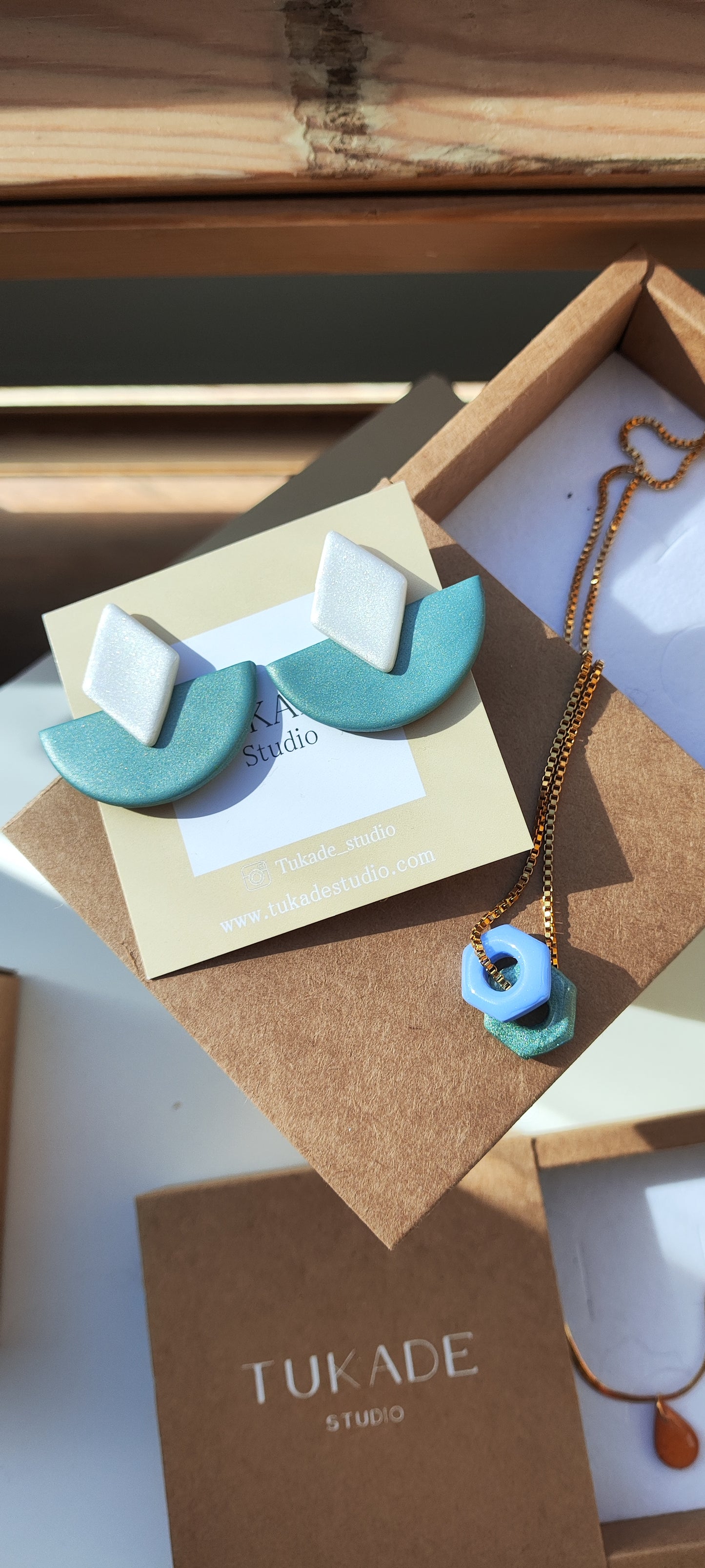 Pack pendientes DOROTEA aguamarina y collar GILDA aguamarina y azul