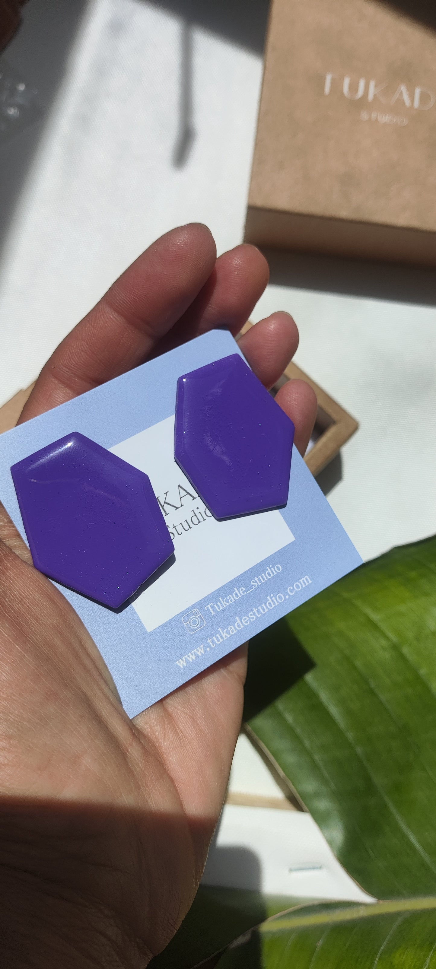 ONNA morado violeta brillo