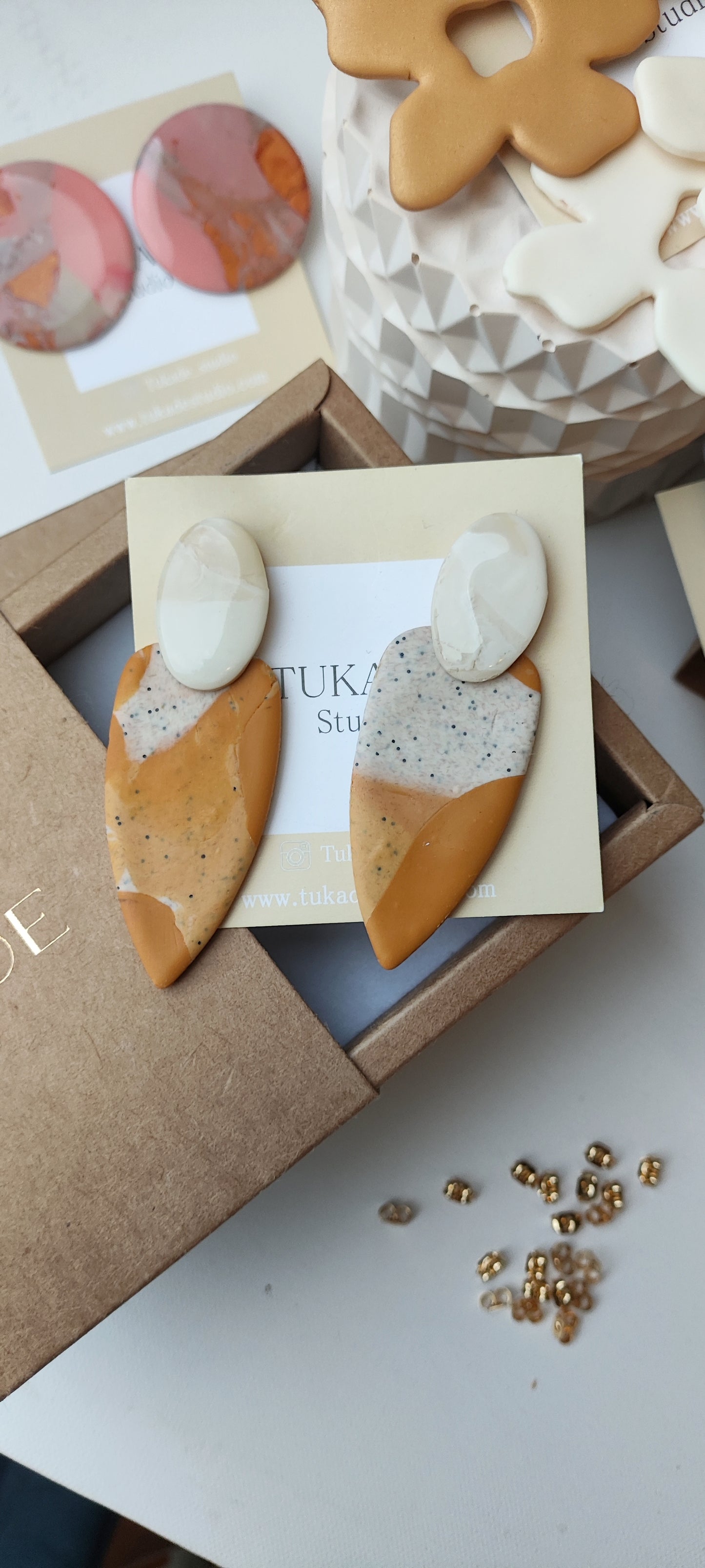 MACA gris jaspeado y ocre degradado