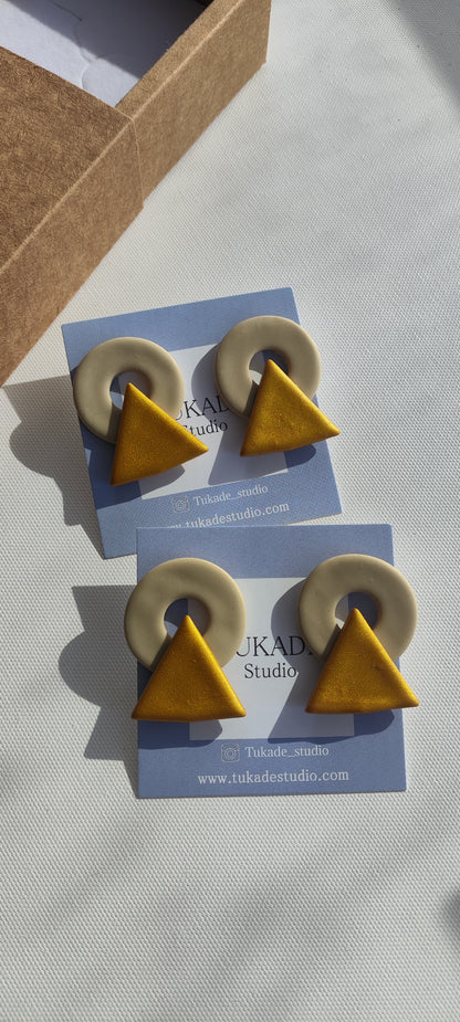 AGNES beige y ocre dorado