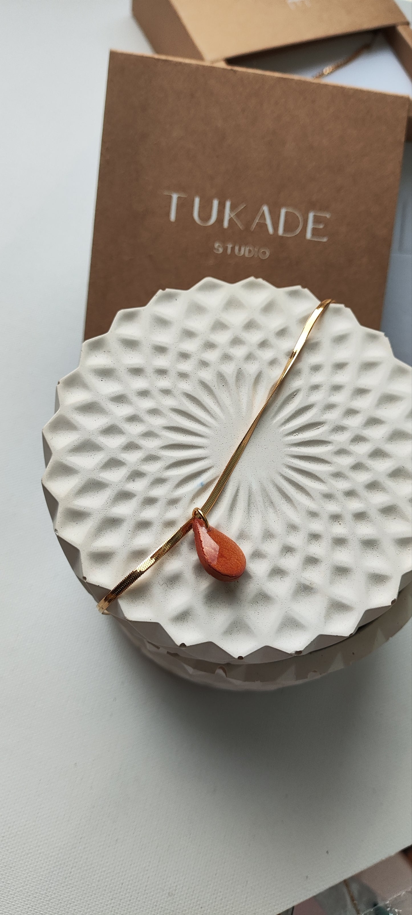 Collar gargantilla CUCA lágrima cadena plana