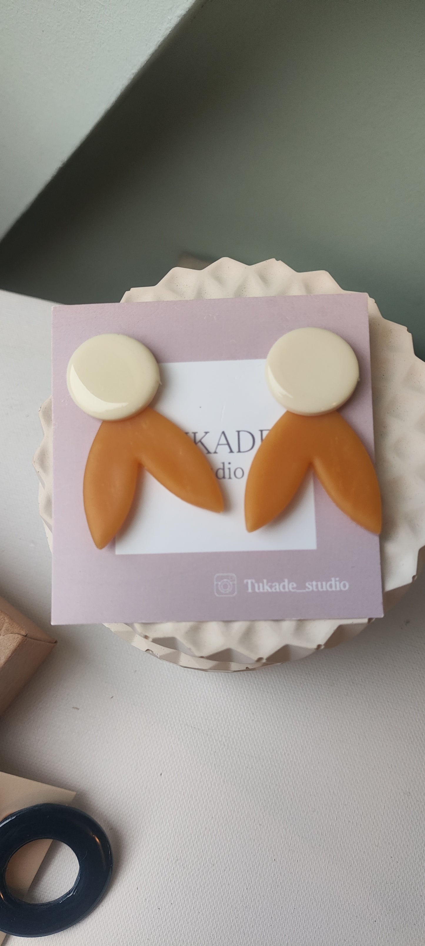 LUPE caramelo y crudo.