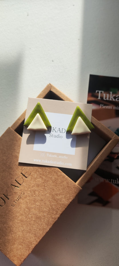 UMA verde oliva y crudo