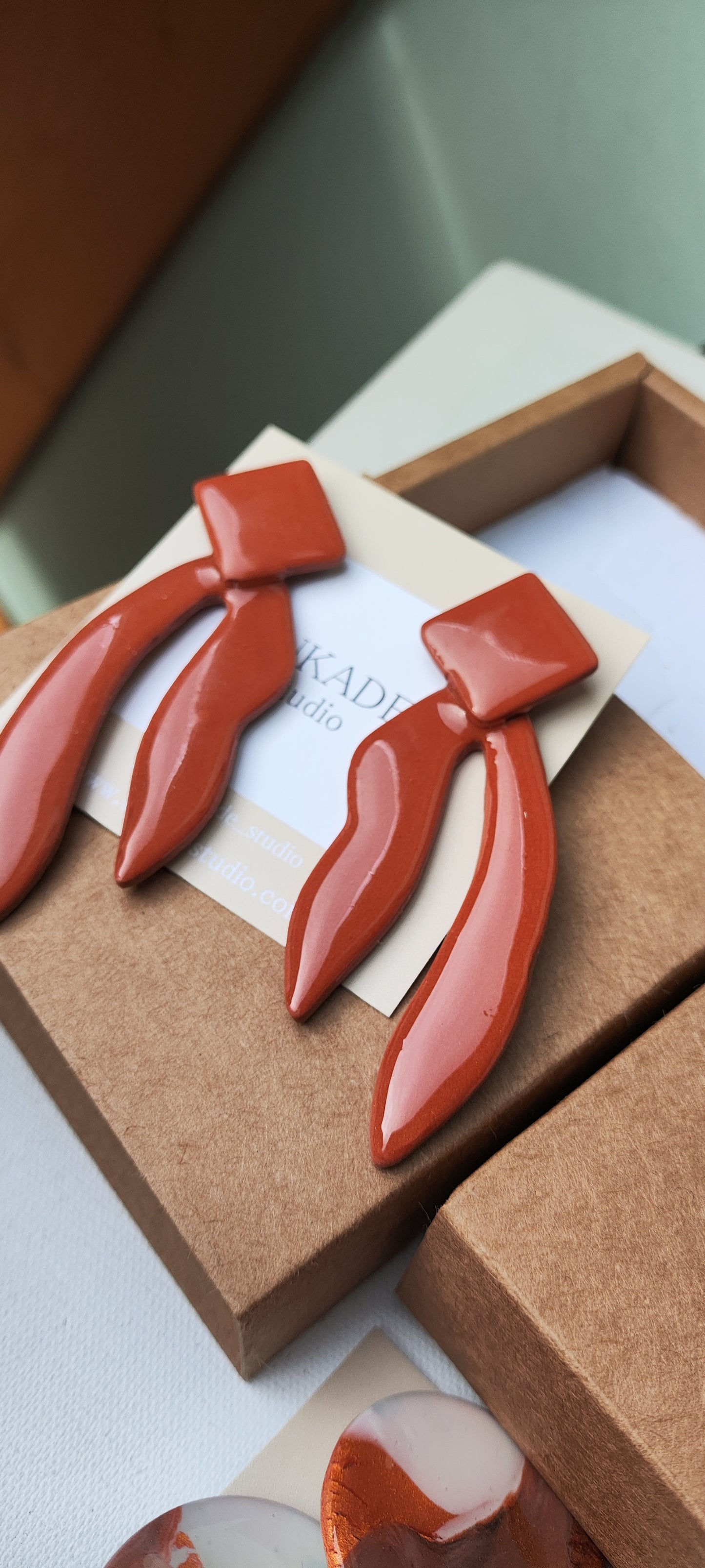 TIMOTEA maxi terracotta brillo