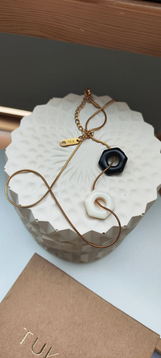 Collar gargantilla GILDA negro y crudo