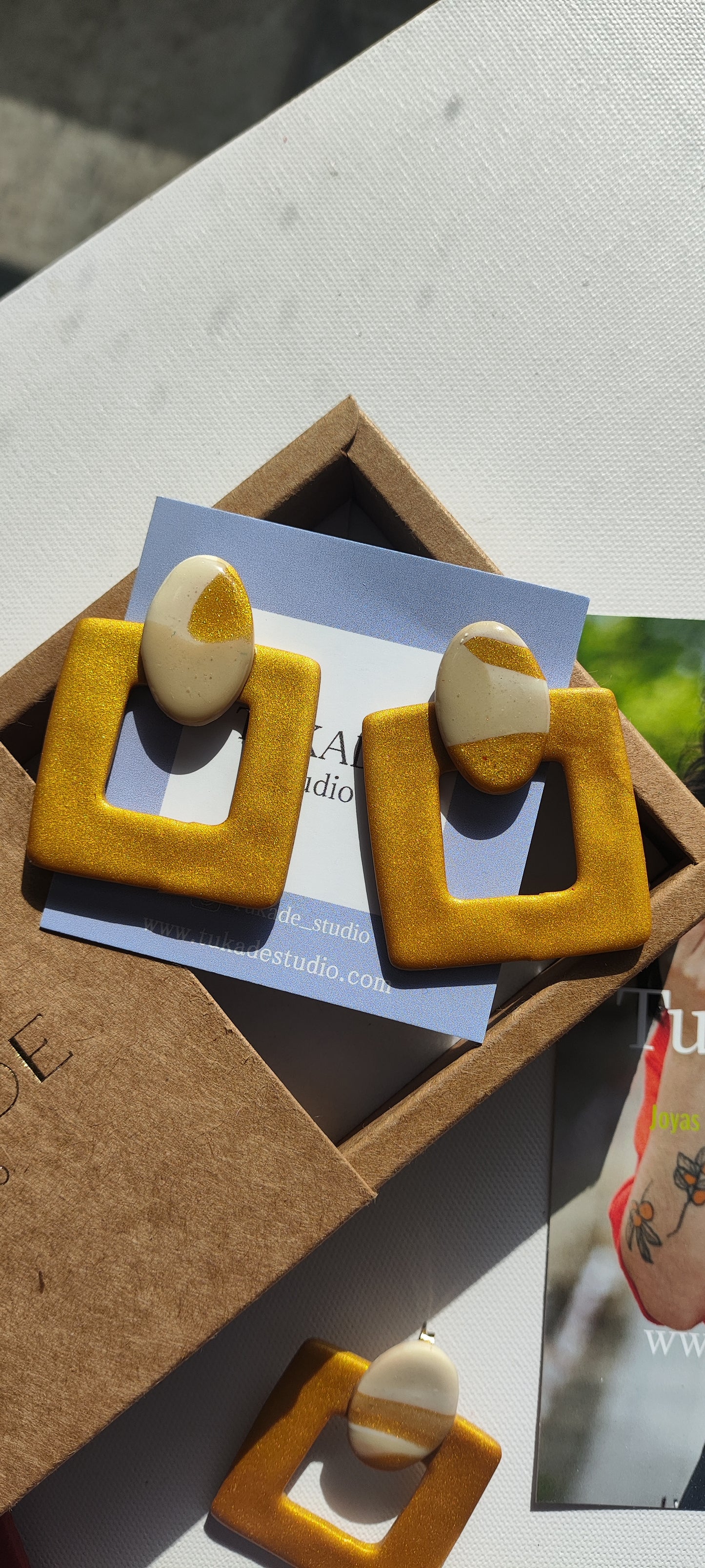 JIMENA ocre metalizado y crudo