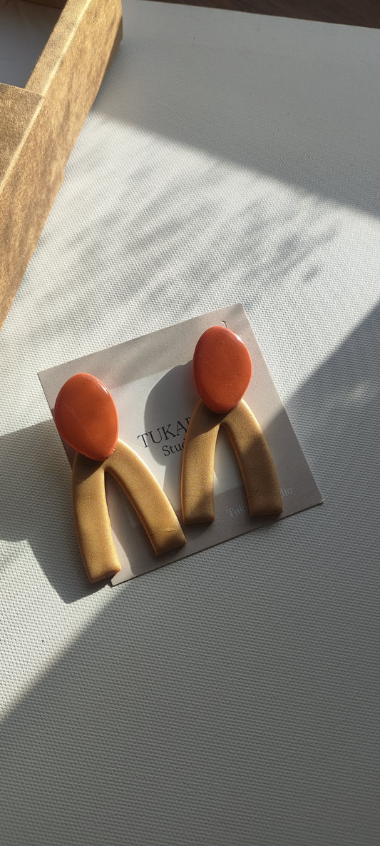 SIMONA: Pendientes alargados en forma de puente dos versiones.