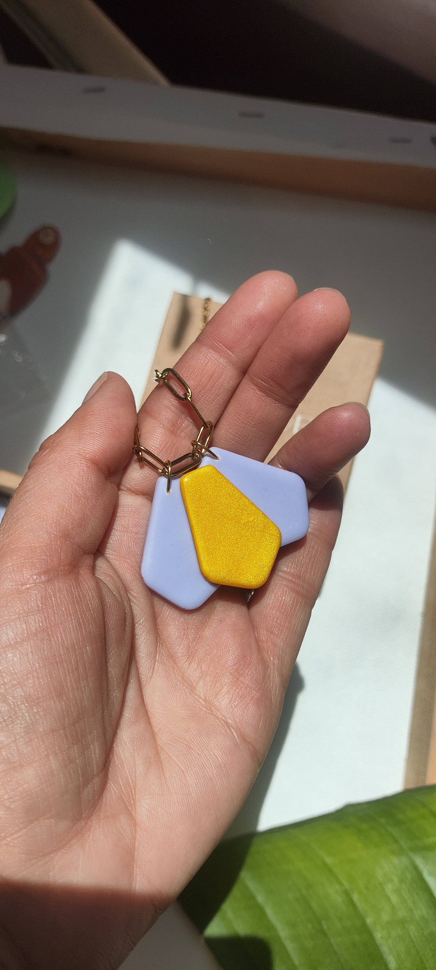 Collar MATILDA lila y amarillo