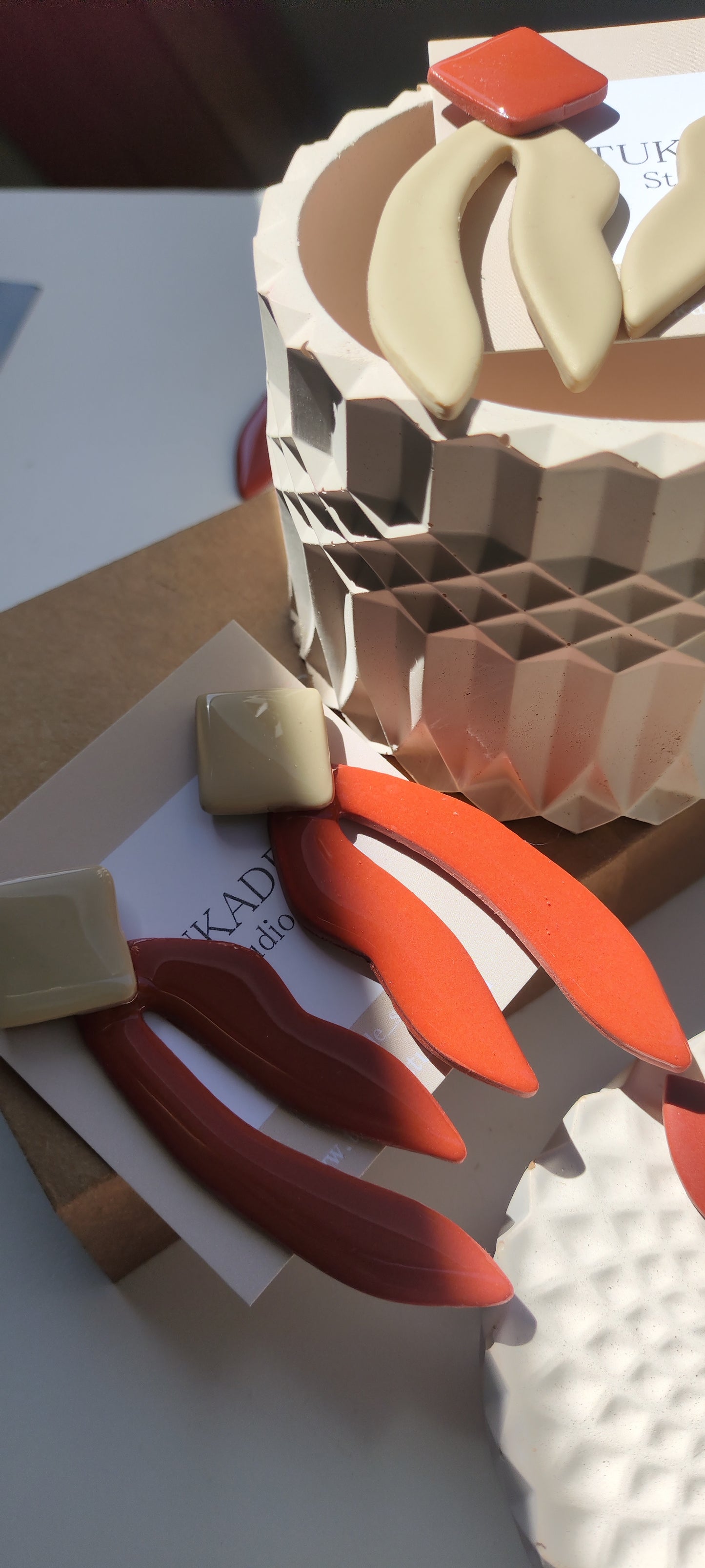 TIMOTEA maxi terracotta y beige esmaltado