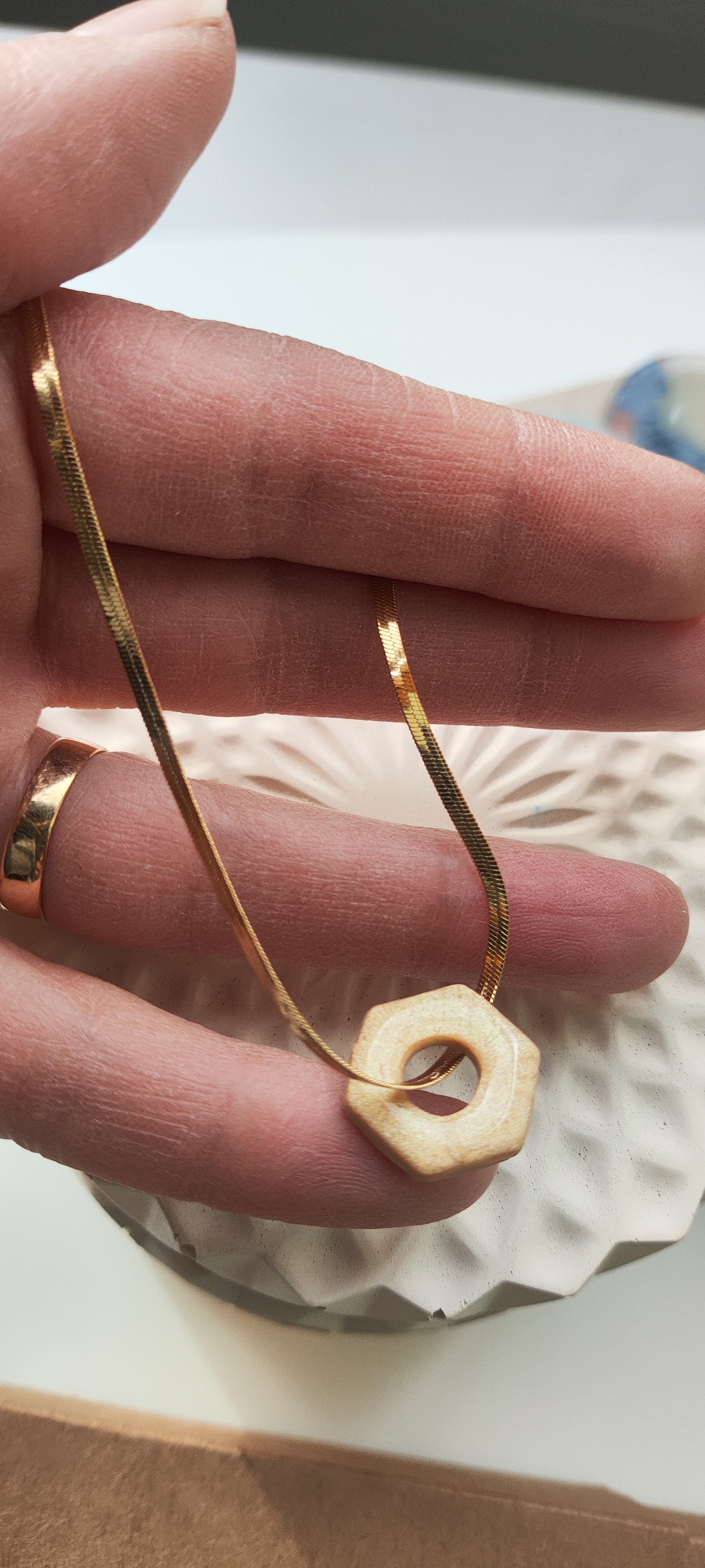 Collar gargantilla GILDA champán cadena espiga