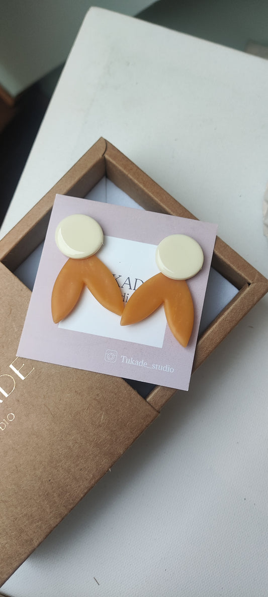 LUPE caramelo y crudo.