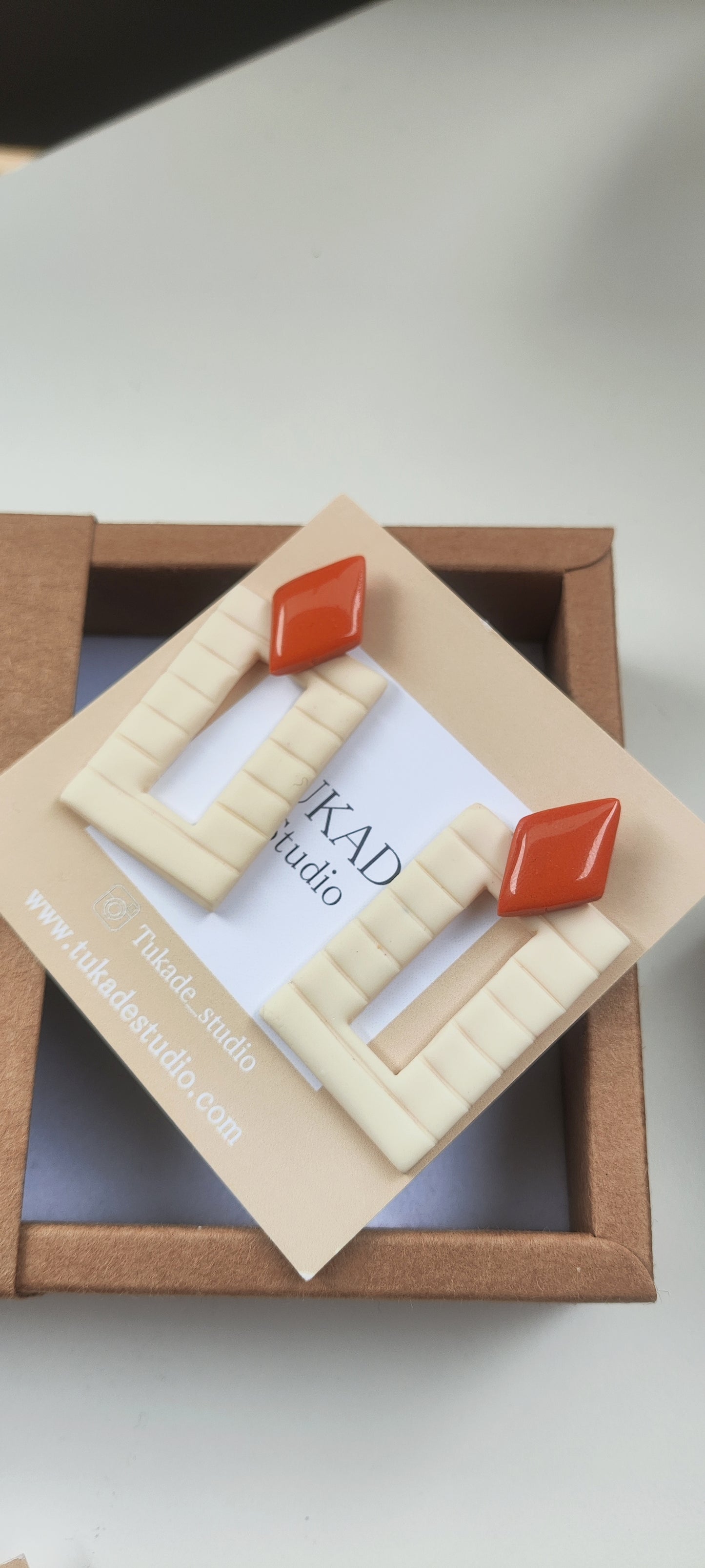 NICOLASA regular crudo y teja