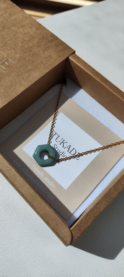 Collar gargantilla GILDA acero con baño en oro