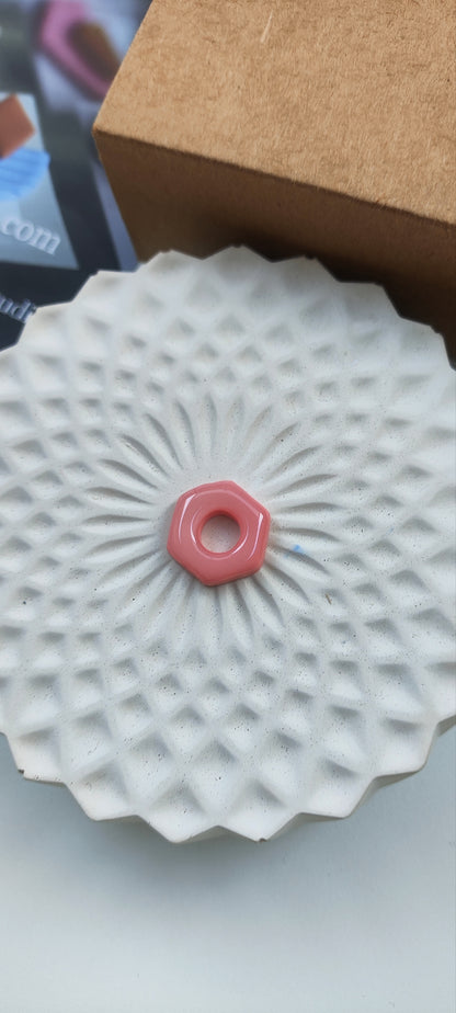 Colgante hexagono GILDA. Escoge tu color