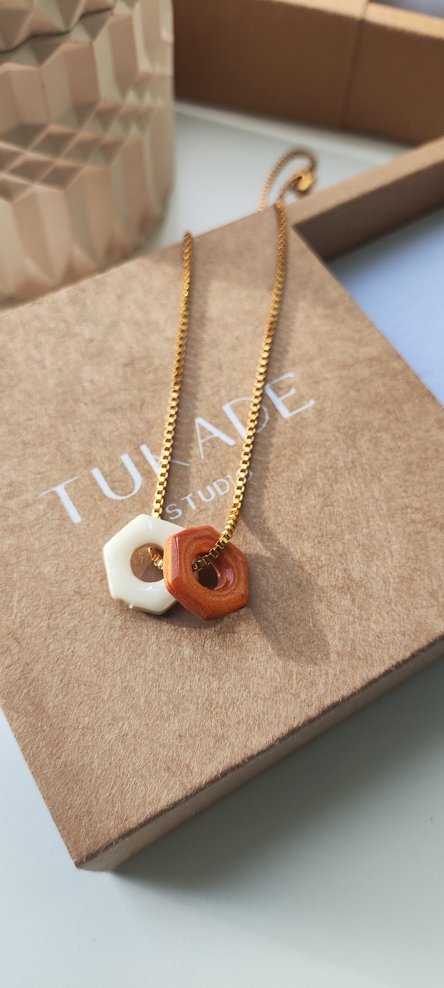 Collar gargantilla GILDA cobre y crudo