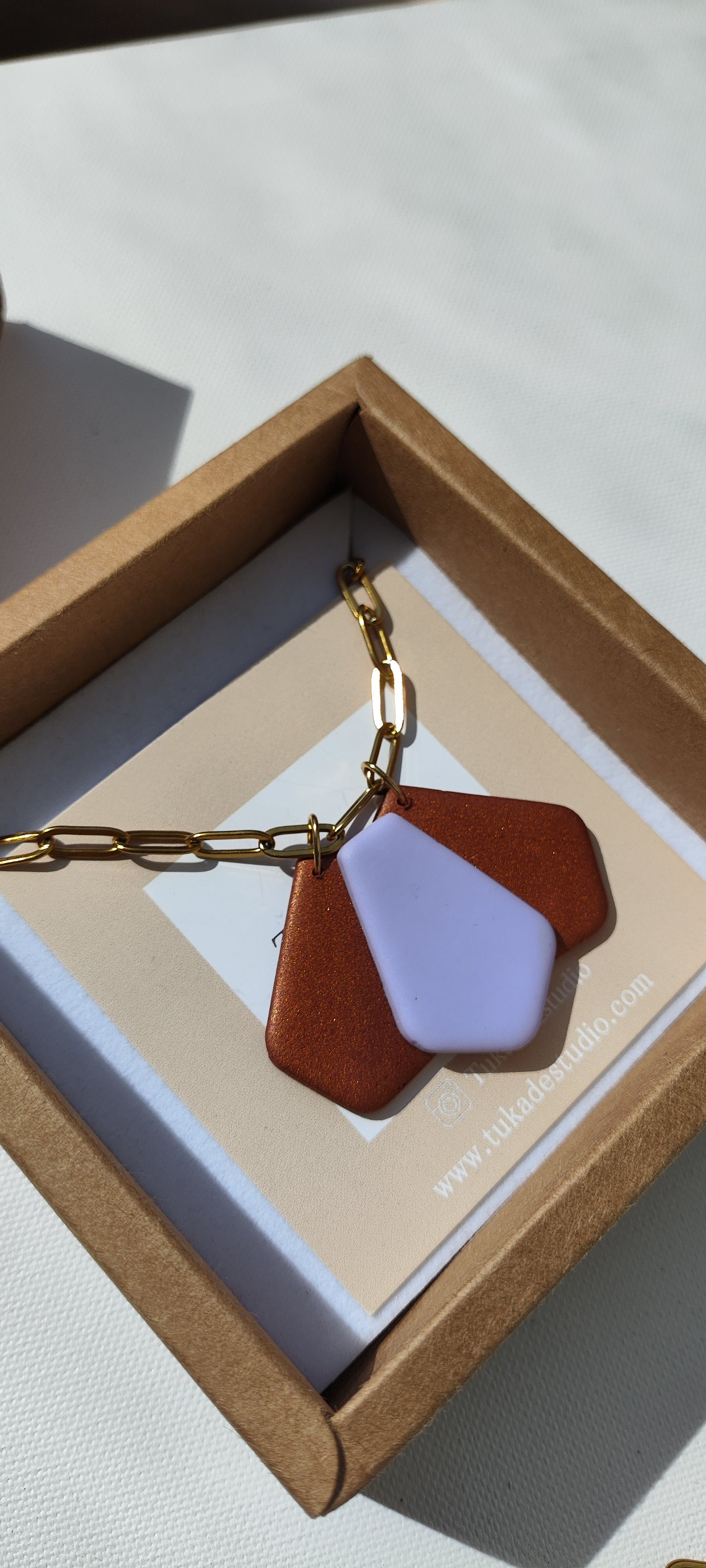 Collar gargantilla MATILDA chocolate y lila