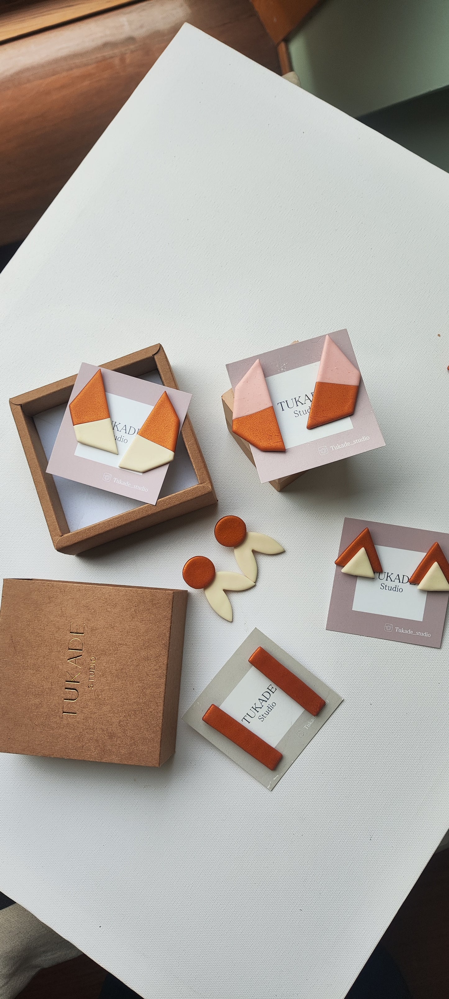 DAKOTA cobre y crudo