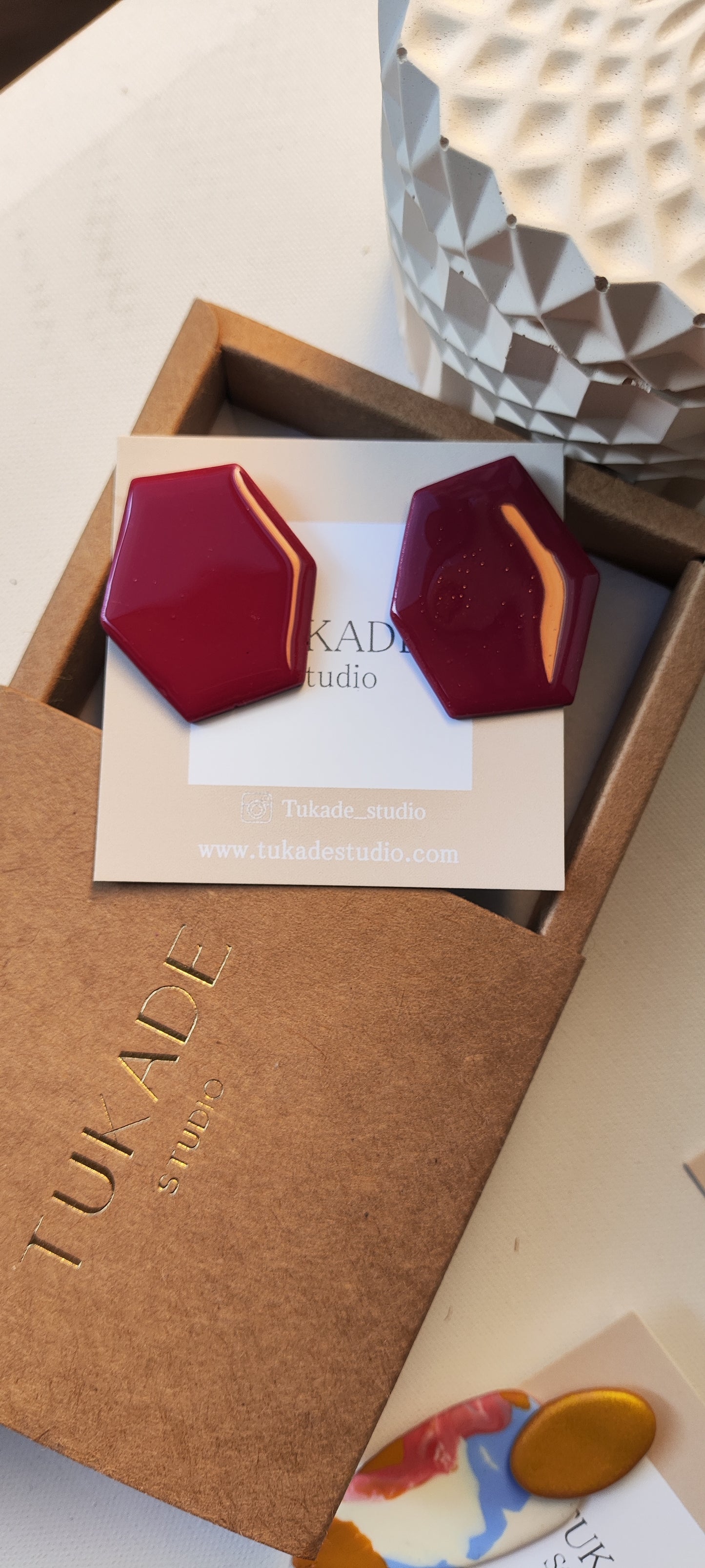 ONNA burdeos acabado brillo