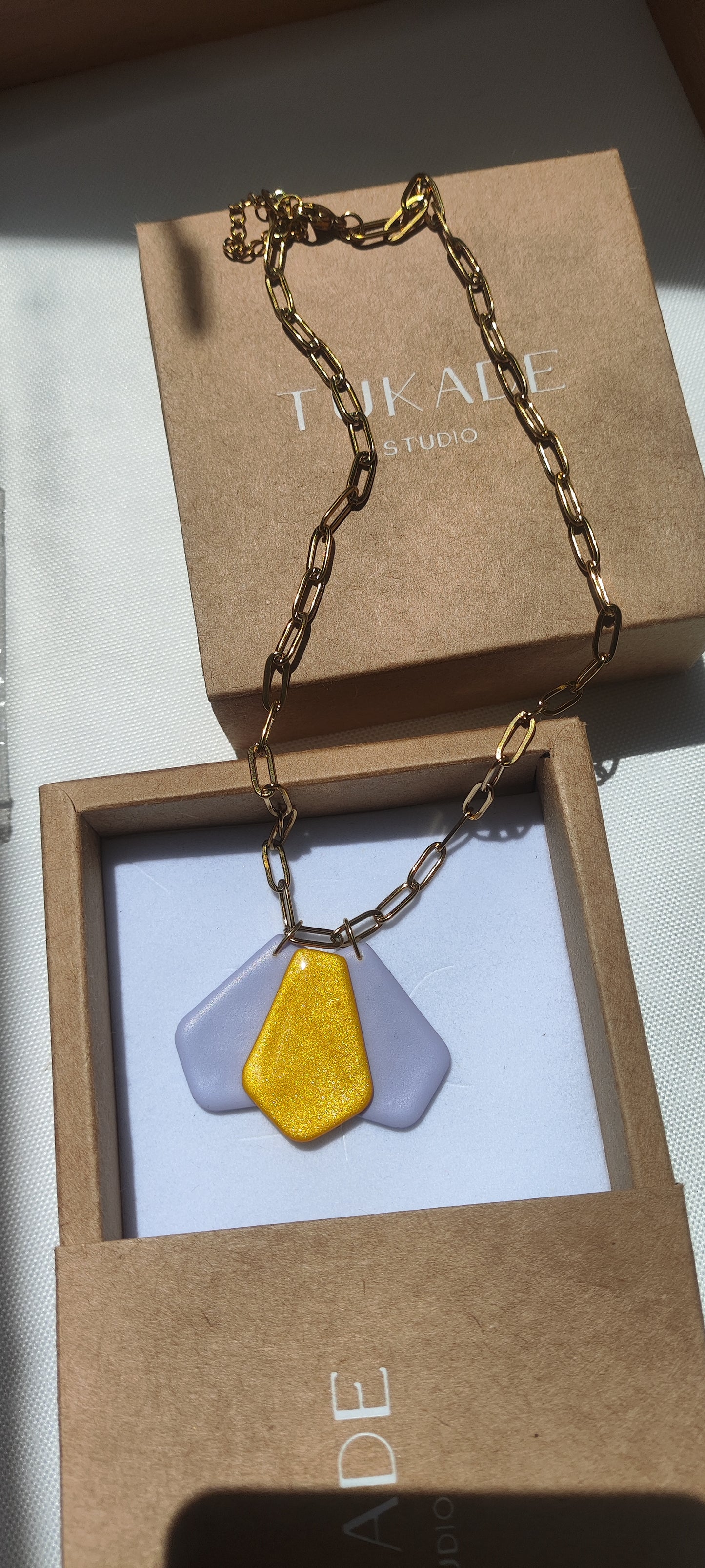 Collar MATILDA lila y amarillo