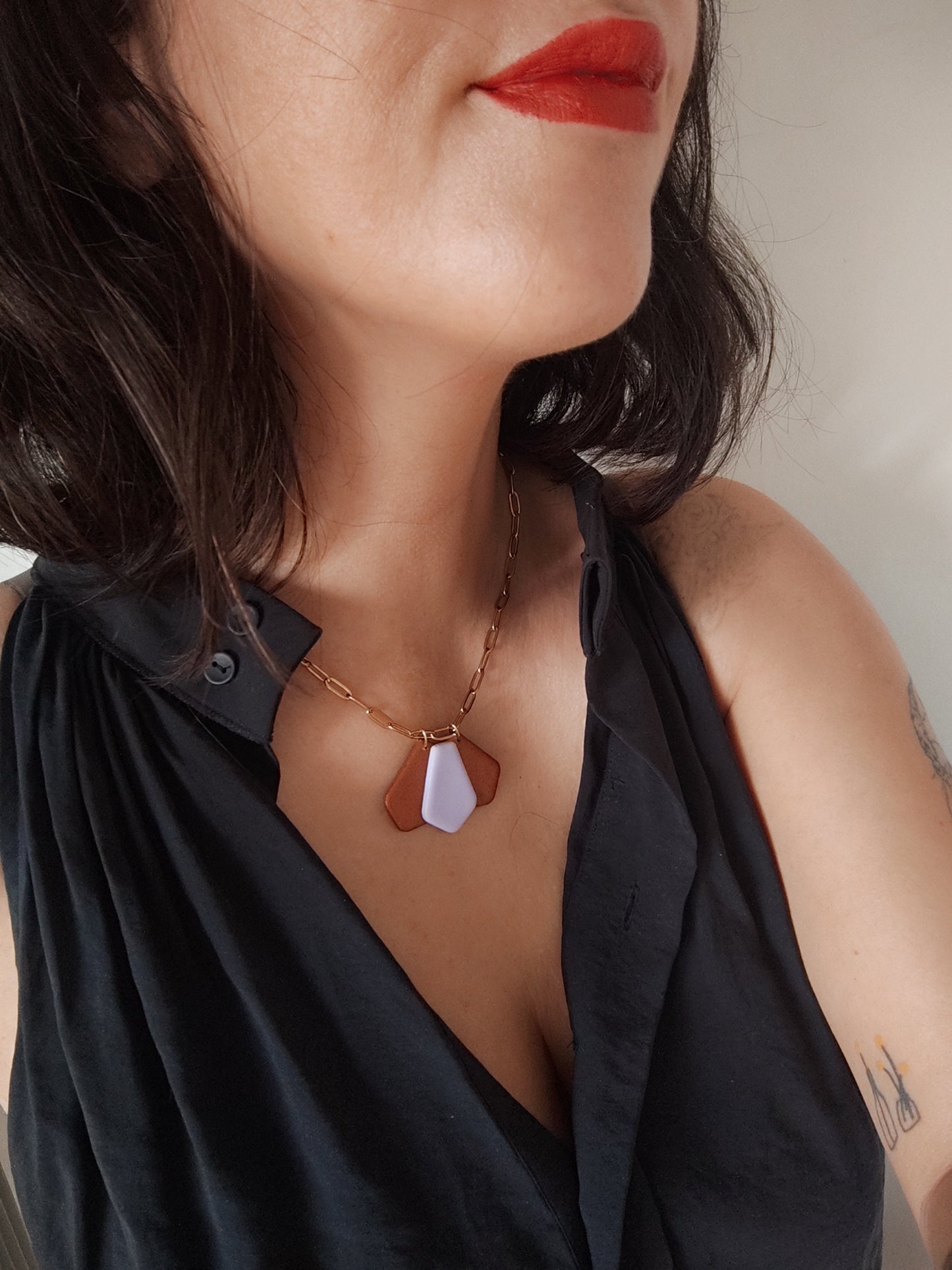 Collar gargantilla MATILDA chocolate y lila