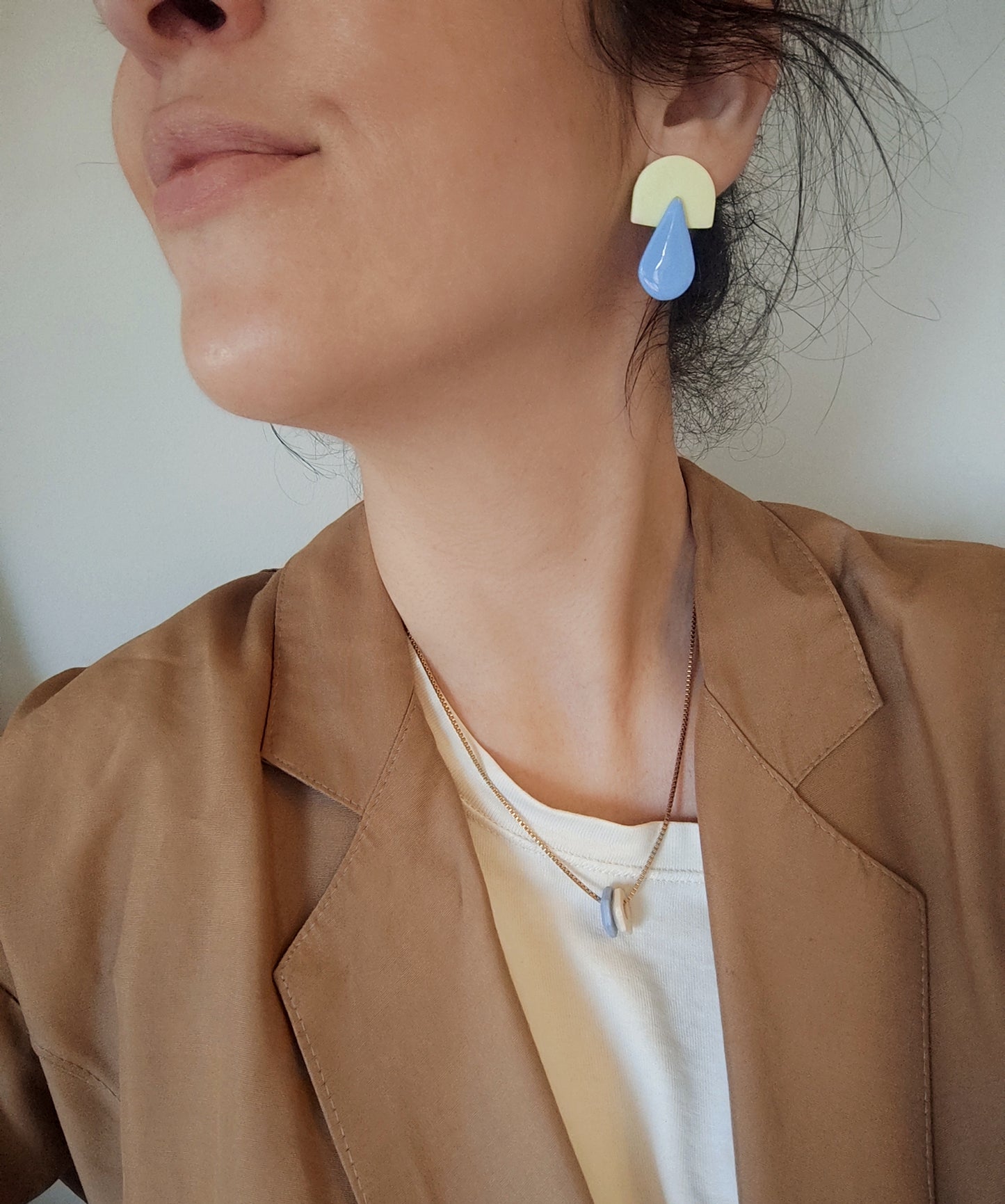 BRUNA amarillo y azul