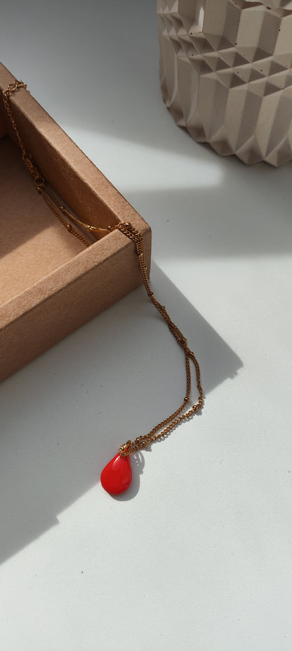 Collar gargantilla CUCA lágrima rojo amapola