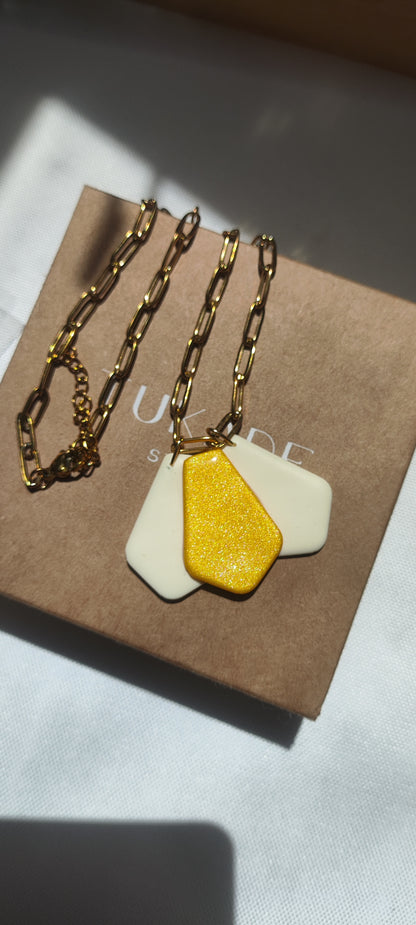 Collar MATILDA crudo y amarillo