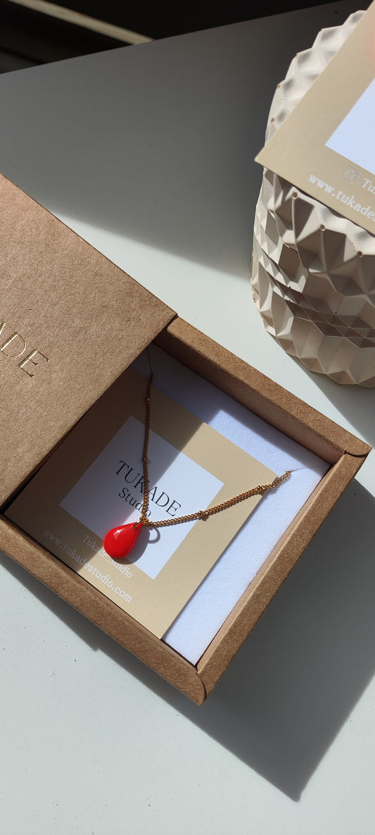 Collar gargantilla CUCA lágrima rojo amapola