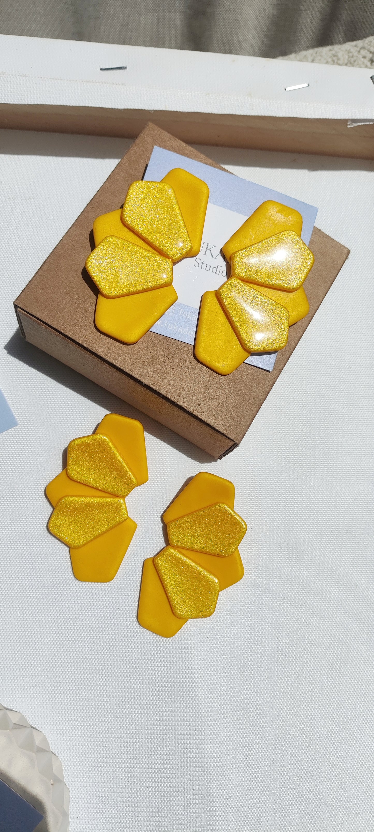 CASIOPEA amarillo intenso