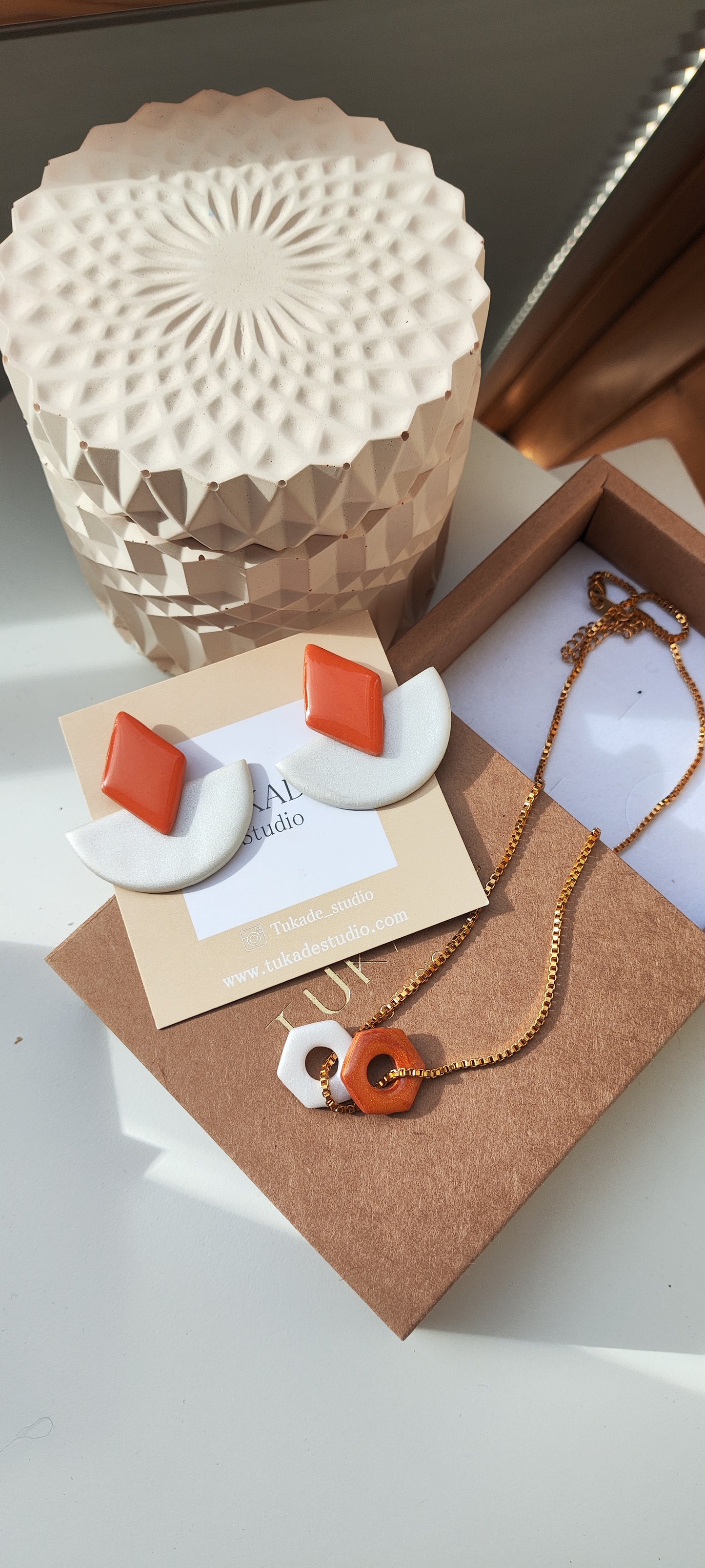 Pack pendientes DOROTEA perla y collar GILDA cobre y perla