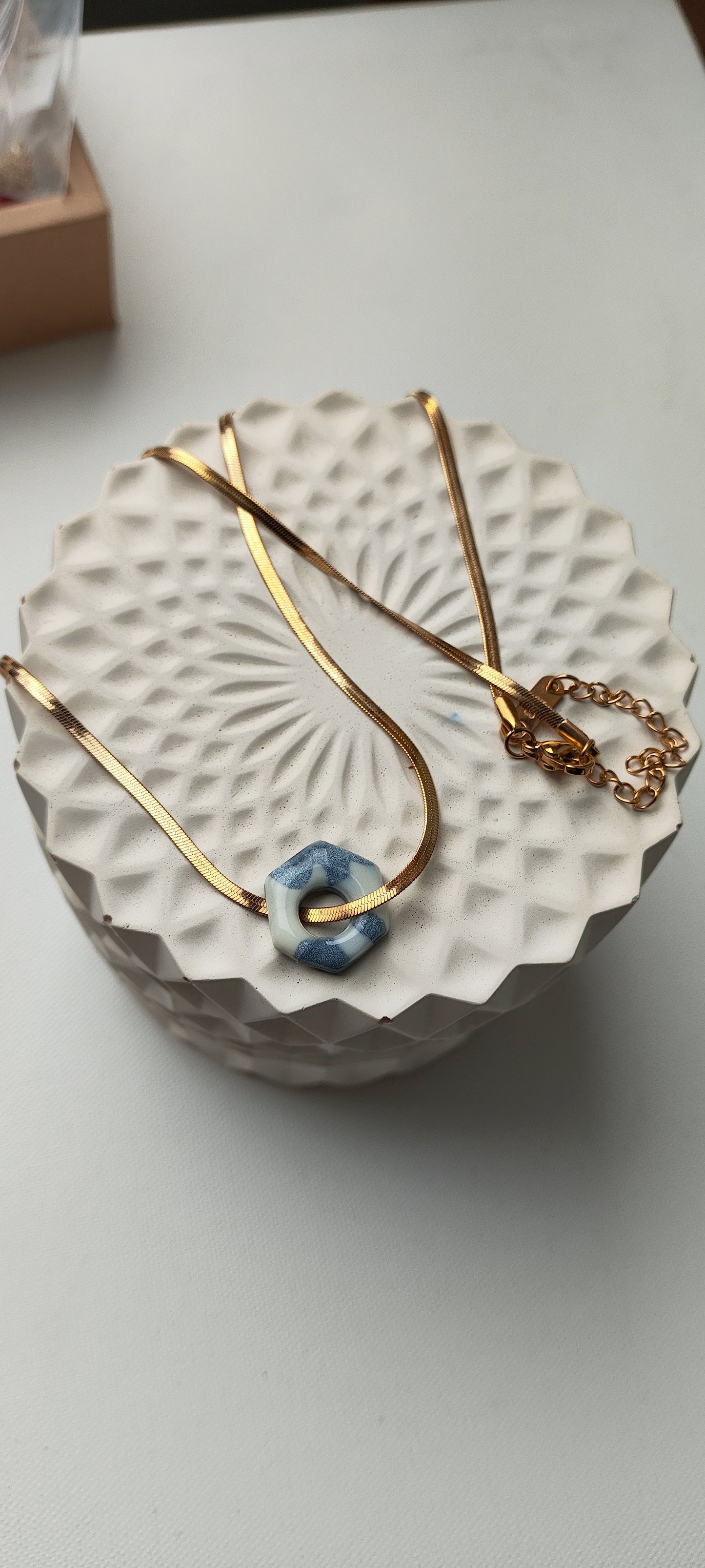 Collar gargantilla GILDA azul degradado cadena plana